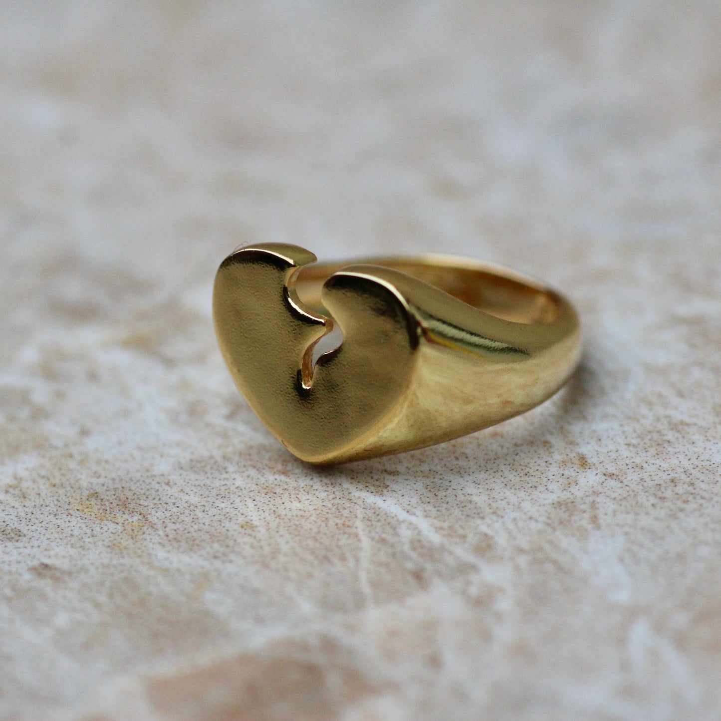 Heartbroken Signet