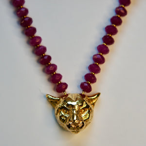 Cheetah fuchsia gem necklace