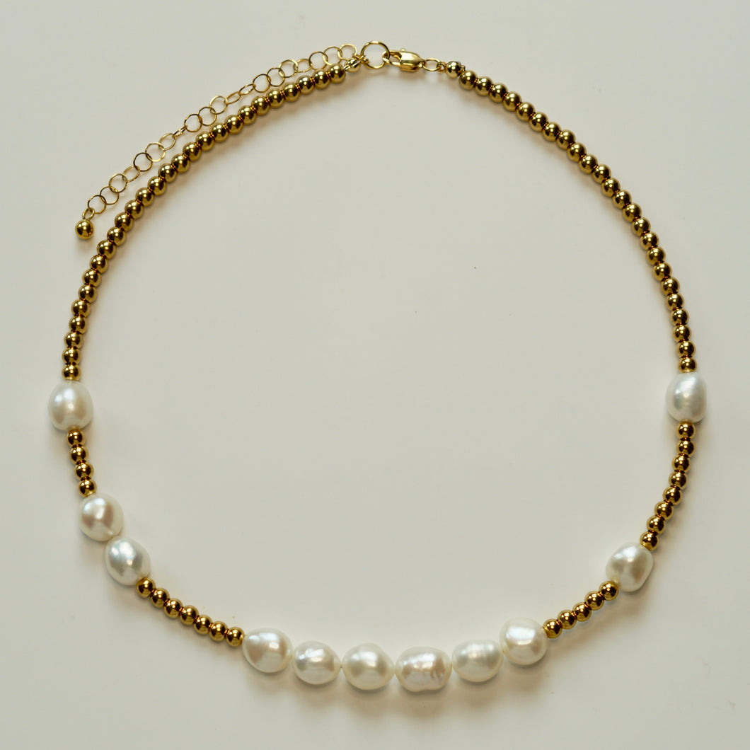 Pearl choker