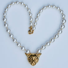 Load image into Gallery viewer, Cheetah Pearl Necklace
